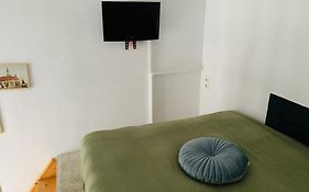 Central Cozy Apartment